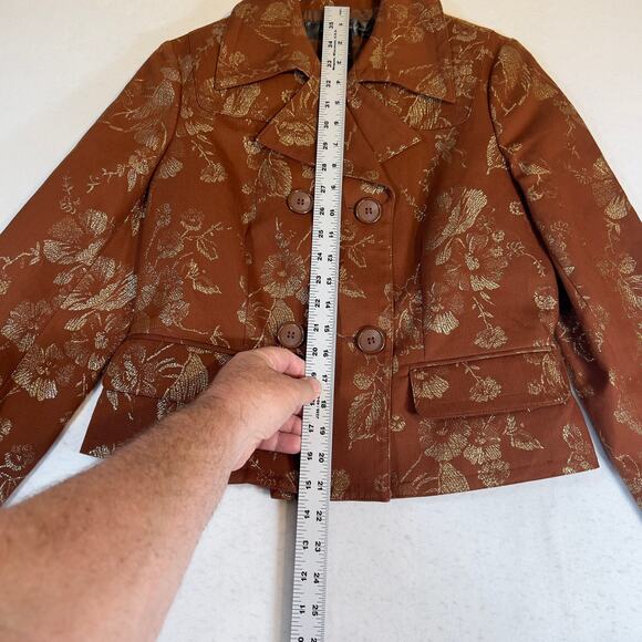 Apostrophe Luxury Is A State Of Mind Cropped Jacket Woman 6 Metallic Gold Floral - Picture 6 of 11